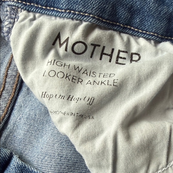 MOTHER Denim - MOTHER High Waisted Looker Ankle Jeans - Light Denim Blue